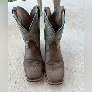 Girls Ariat Boots 4.5